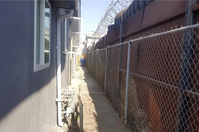 8014 S Western Avenue, Los Angeles, California 90047 home-pic-19